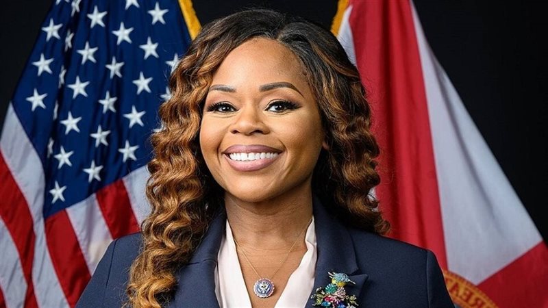 النائبة الأمريكية