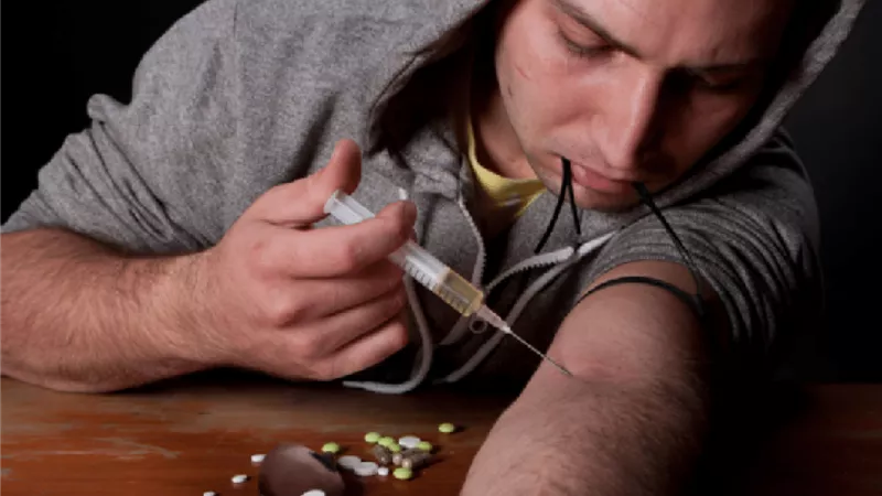 إدمان - أرشيفية 