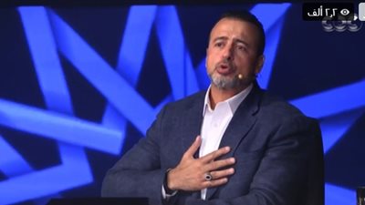 مصطفى حسني: كل واحد لازم يبص في ورقته وياكل في طبقه زي ما كانوا بيعلمونا