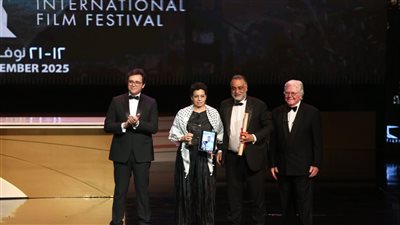 وزير الثقافة يعلن ختام فعاليات الدورة  الـ46 لمهرجان القاهرة السينمائي الدولي