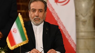 مؤتمر ميونخ للأمن يسحب الدعوة الموجهة لوزير الخارجية الإيراني 