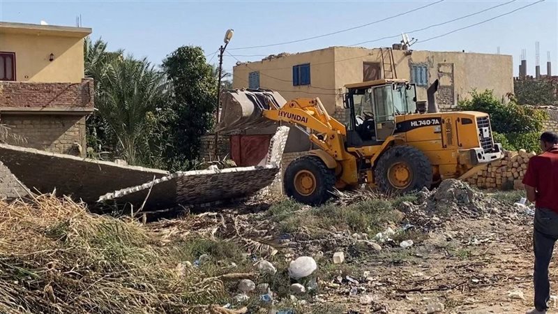 إزالة 20 حالة تعدٍّ