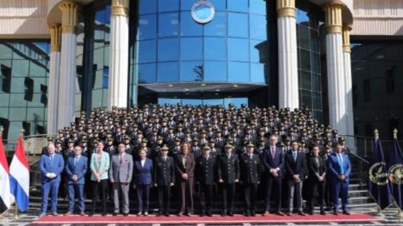 دورة تدربية بأكاديمية