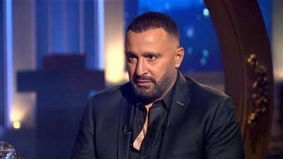 أحمد السقا لـ نزار الفارس : لا أستطيع تقديم شخصية مثلي الجنسية