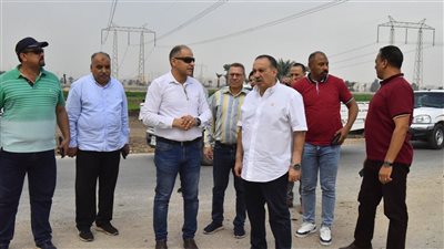 محافظ أسيوط يتفقد أعمال إنشاء طريق يربط قرى ريفا وموشا والزاوية بالمعلمين