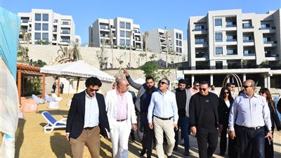 هيئة الاستثمار ومشروعات أراضى القوات المسلحة يروجان لفرص الاستثمار بالجلالة