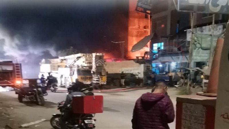 حريق ضخم يندلع في