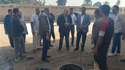 جولة ميدانية لنائب محافظ الجيزة لمتابعة مشروعات الرصف بمدينة الحوامدية
