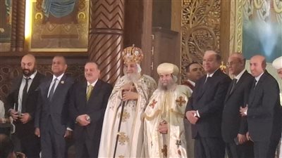 محافظ أسيوط يشارك في قداس ترقية الأنبا يوأنس لرتبة مطران بالكاتدرائية المرقسية