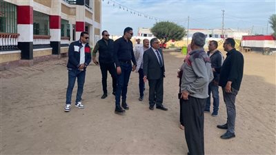 محافظ الدقهلية يتفقد مدرسة جمصه الأساسية لمتابعة الاستعدادات للانتخابات