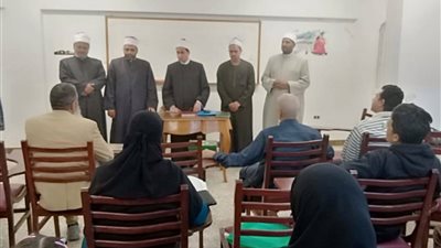 مدير أوقاف ببورسعيدوعميد مركز إعداد المحفظين يتابعان سير العملية التعليمية 