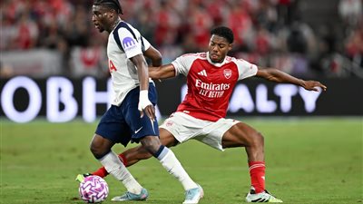 البريميرليج: إيزي يقود أرسنال للثلاثية وريتشارليسون يقلص الفارق لتوتنهام