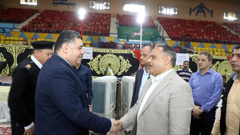 جولة المحافظ