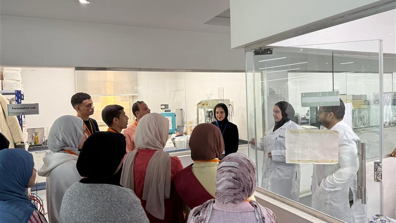من زيارة طلاب الصيدلة