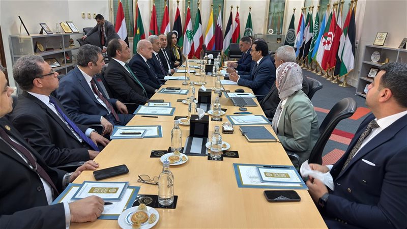 جانب من التعاون بين