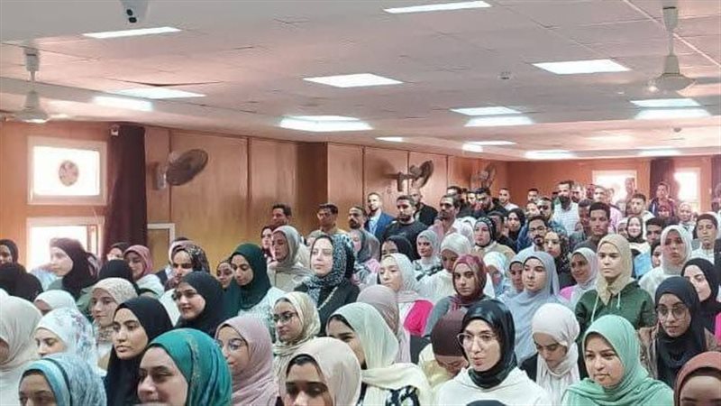 جانب من الندوة 