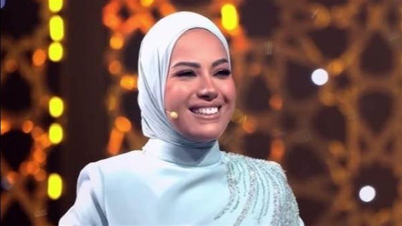 المذيعة آية عبد الرحمن