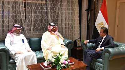 وزير الصحة يبحث مع مساعد الأمين العام للتخصصات الصحية السعودية تعزيز التعاون