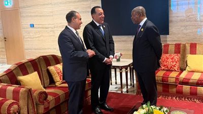 ضمن فعاليات القمة.. رئيس جمهورية أنجولا يستقبل رئيس مجلس الوزراء