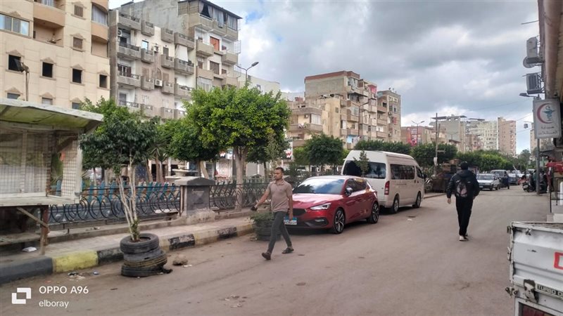 طقس غائم مصحوبًا