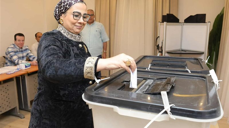 المستشارة أمل عمار