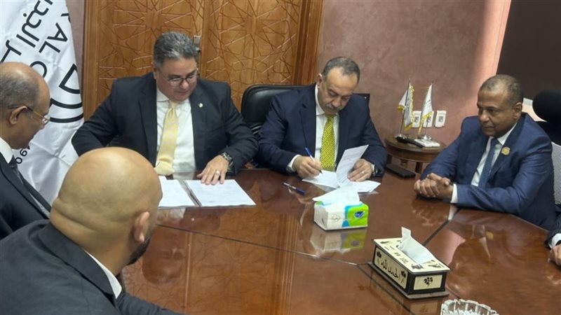 محافظ أسيوط 