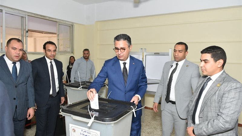 وزير التموين