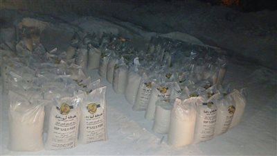 تموين الجيزة تضبط منشأة غير مرخصة لغش وتقليد السماد الزراعي بمركز الصف