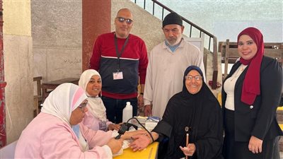 فرق الرعاية الطبية تدعم الناخبين في معهد القابوطي الابتدائي الأزهري بحي الضواح
