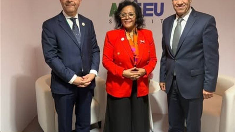 عبد العاطي وبيكيلي