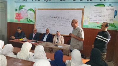 120 طالبة يشاركن في ندوة توعوية حول التغذية السليمة والوقاية من الأنيميا