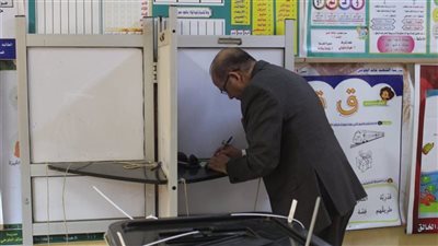 رئيس جامعة المنصورة يحث الطلاب وأعضاء هيئة التدريس على المشاركة في الانتخابات