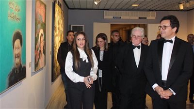وزير الثقافة يثنى على معرض 