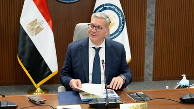 من العلمين.. وزير البترول يشهد الأعمال المبكرة لبدء تنفيذ مشروع الصودا آش