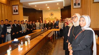 كلية الحقوق بأسيوط تربط بين التراث الحضاري والتدريب القانوني في رحلة تعليمية 