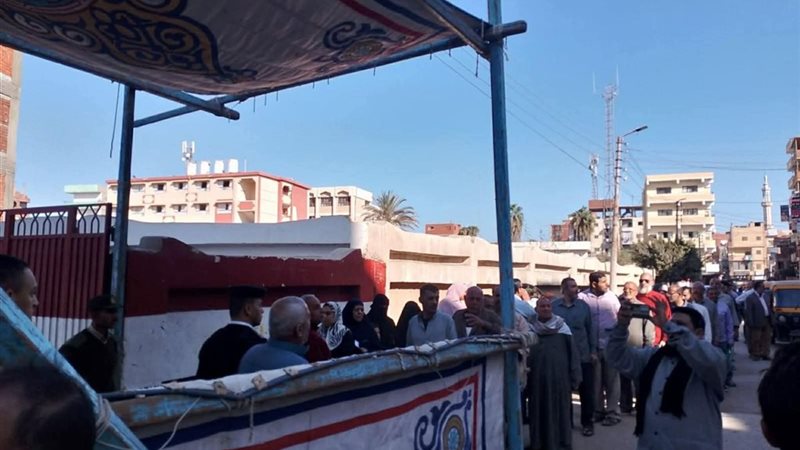 استمرارتوافد الناخبين