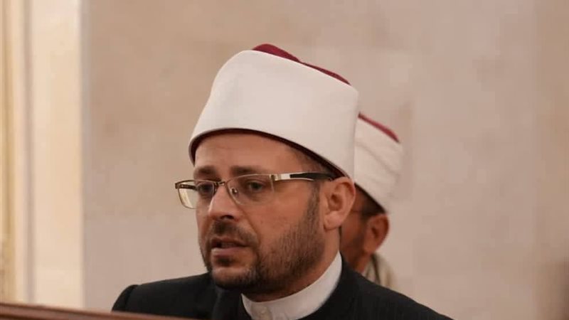 الدكتور أسامة فخري