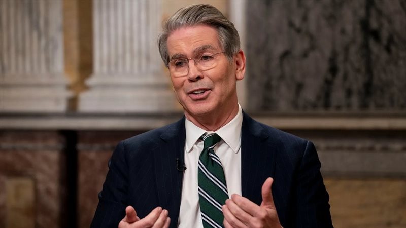 سكوت بيسنت - وزير