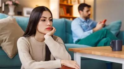 كيف تؤثر التكنولوجيا على زواجك؟ علامات خفية تستحق الانتباه