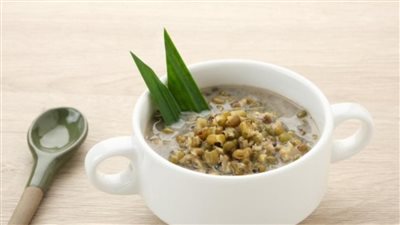 طريقة تحضير شوربة الفريكة الأصيلة .. دفء المطبخ العربي في طبق واحد