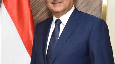 وزير قطاع الأعمال يمثل مصر بمؤتمر أدوية أفريقيا بالجزائر لتعزيز التصنيع المحلي