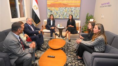 وزيرة التضامن الاجتماعي تتفقد مؤسسة الحمل الصغير بمدينة العبور 