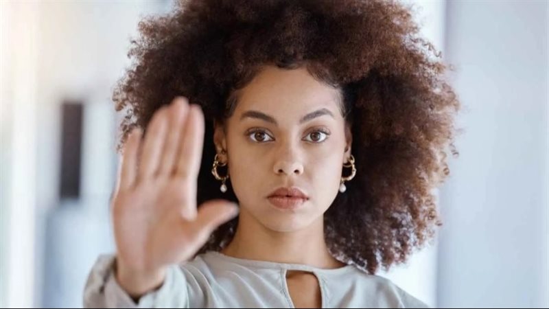 الانسحاب من العلاقه