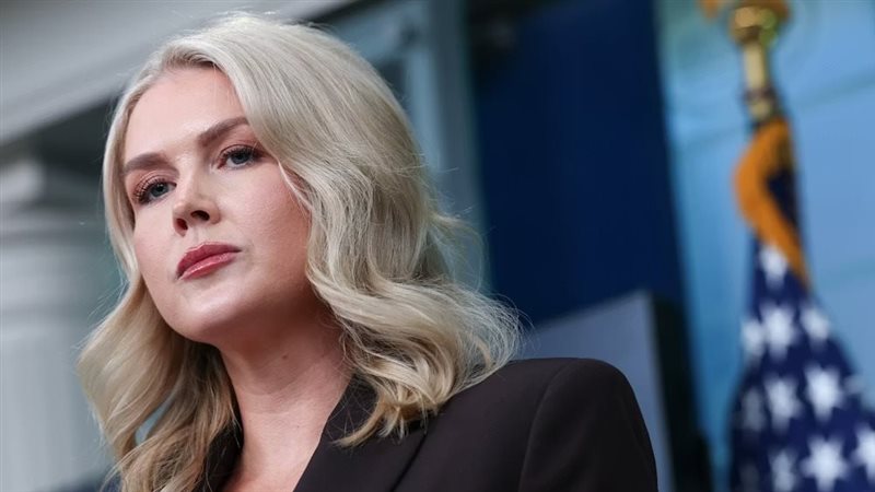 كارولين ليفت 