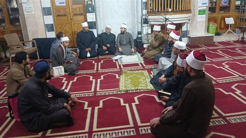 مقارئ الأئمة بمساجد