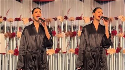 سعره 6000 دولار.. أميمة أبو طالب تثير الجدل بإطلالة غريبة