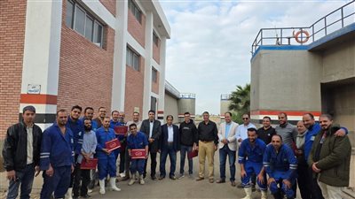 رئيس مياة المنوفية يتفقد محطة معالجة المياه ويُكرم فريق العمل بالمحطة