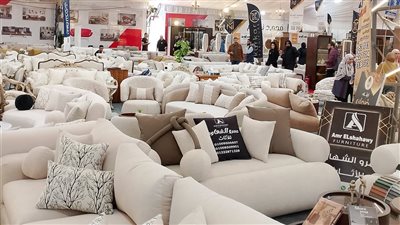 بمشاركه 30 صانعا للأثاث.. إقبال كبير على معرض الأثاث الدمياطي