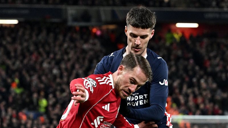 مباراة ليفربول وايندهوفن