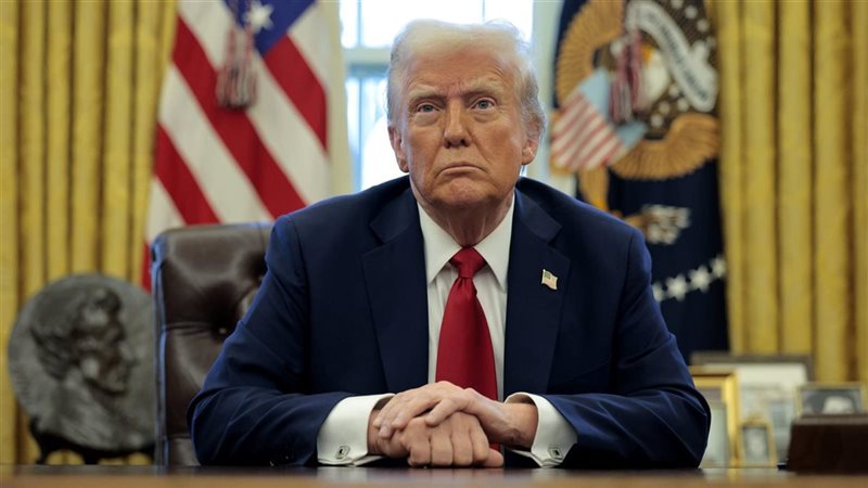 الرئيس الأمريكي دونالد